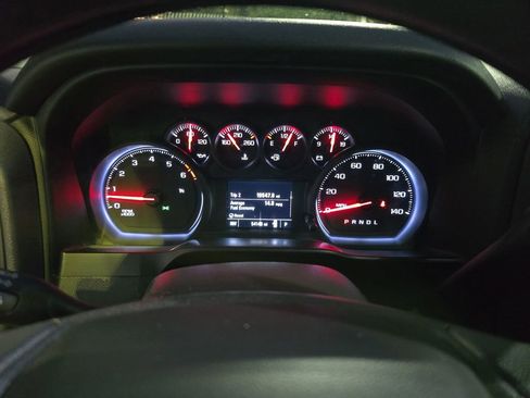 Used 2019 Chevrolet Silverado 1500 Custom w/ Custom Value Package image 18