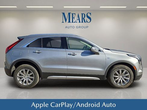 Used 2023 Cadillac XT4 Premium Luxury image 7