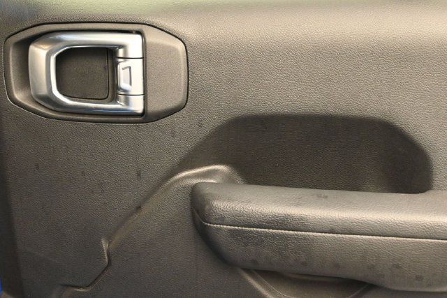 Used 2023 Jeep Wrangler Unlimited Sport AWD/4WD image 32
