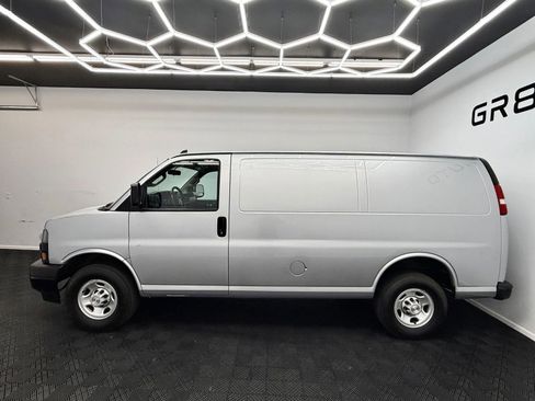Used 2023 Chevrolet Express 2500 w/ Driver Convenience Package image 4