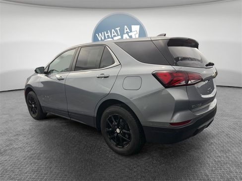 Used 2023 Chevrolet Equinox LT w/ Driver Convenience Package image 6