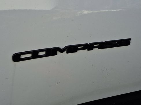 New 2026 Jeep Compass Limited image 5