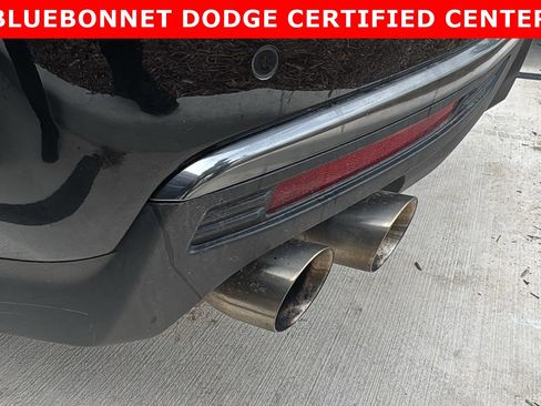 Used 2022 GMC Yukon AT4 w/ AT4 Premium Plus Package AWD/4WD image 16