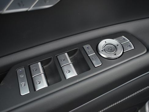 Used 2026 Genesis GV80 2.5T image 13