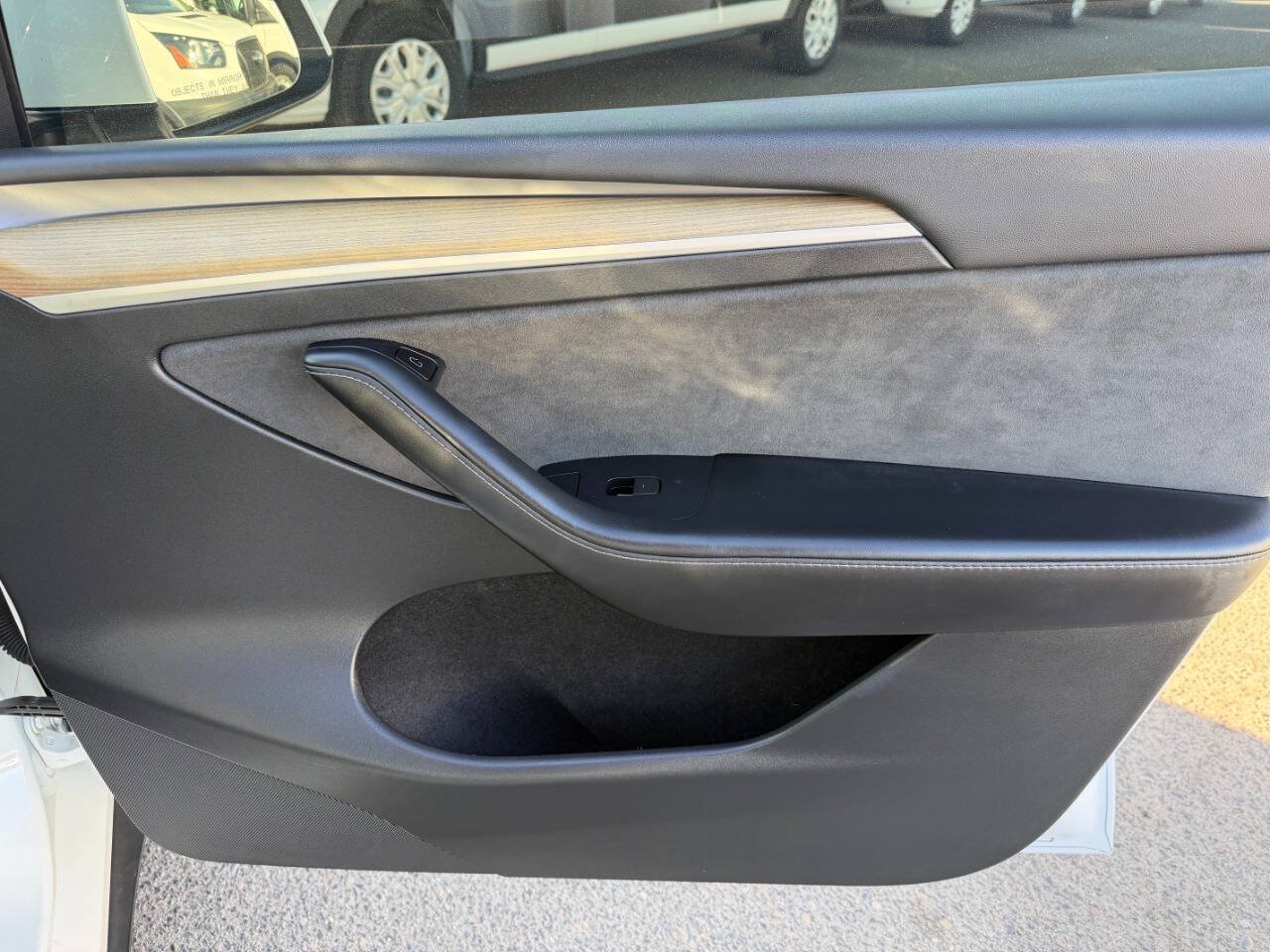 Used 2023 Tesla Model Y Long Range AWD/4WD image 18