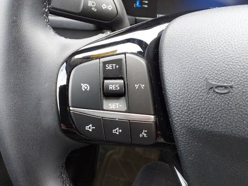Certified 2023 Ford Escape Active AWD/4WD image 19