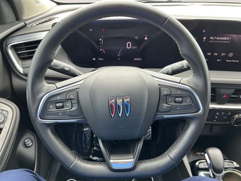 Used 2024 Buick Encore GX Sport Touring w/ Advanced Technology Package FWD image 13