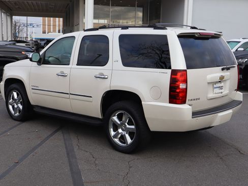 Used 2011 Chevrolet Tahoe LTZ image 8