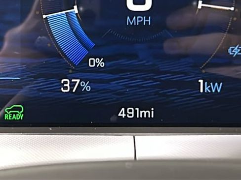 Used 2027 Chevrolet Bolt RS FWD image 19