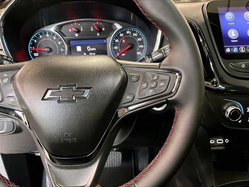 Used 2023 Chevrolet Equinox RS w/ RS Leather Package AWD/4WD image 25