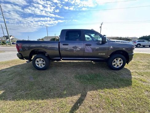 New 2025 RAM 2500 Big Horn image 8