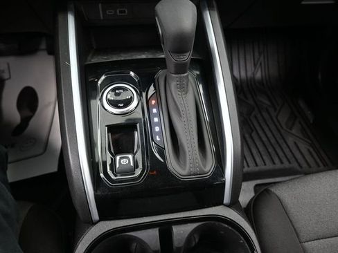Used 2026 Chevrolet Colorado W/T AWD/4WD image 11