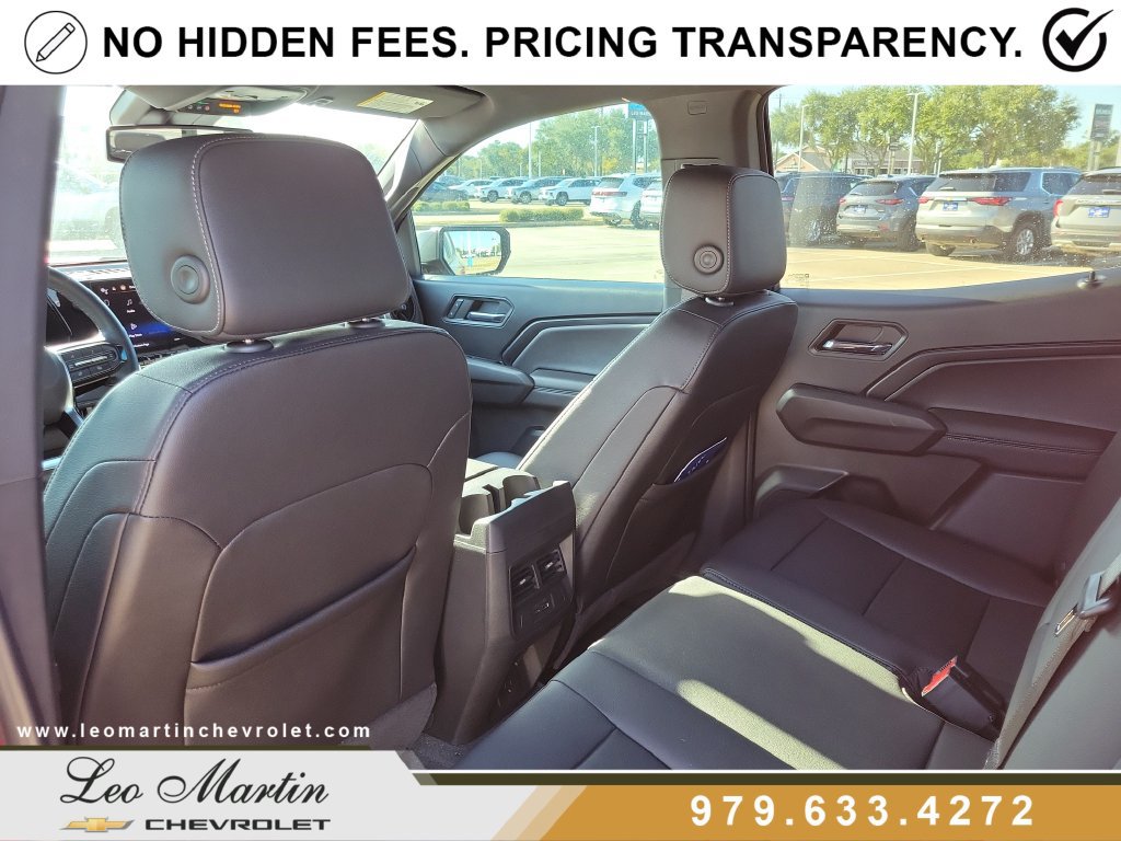 Used 2023 Chevrolet Colorado LT w/ LT Convenience Package III RWD image 9