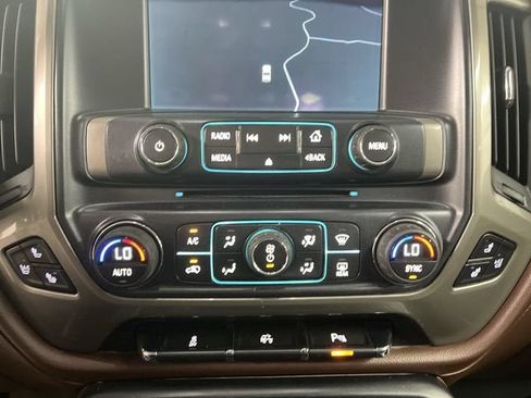Used 2014 Chevrolet Silverado 1500 High Country AWD/4WD image 18