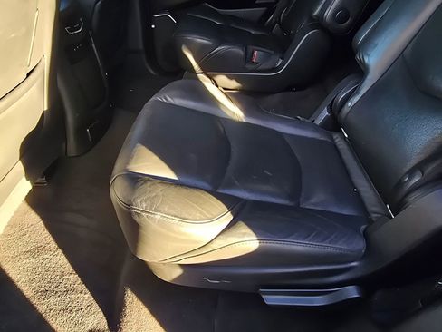 Used 2020 Cadillac Escalade Luxury image 16