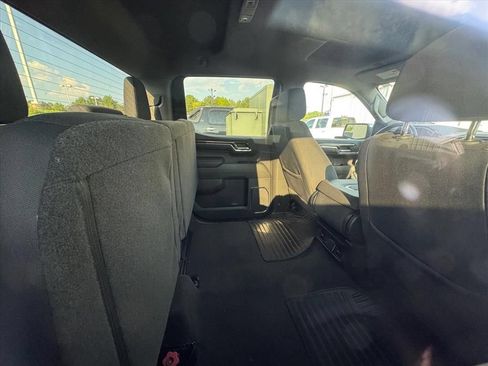 Used 2024 Chevrolet Silverado 1500 LT AWD/4WD image 4