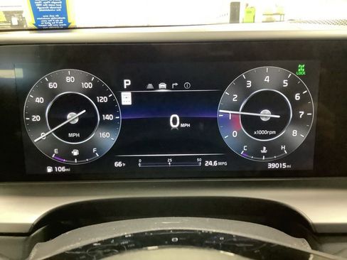 Used 2024 Kia Seltos SX AWD/4WD image 12