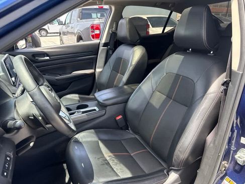 Used 2020 Nissan Altima 2.5 SR w/ Premium Package FWD image 10