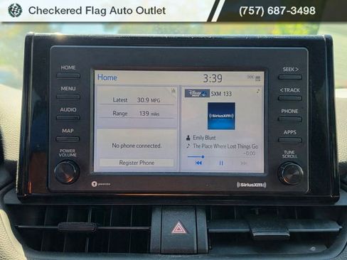 Used 2021 Toyota RAV4 LE AWD/4WD image 16