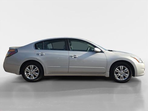 Used 2012 Nissan Altima 2.5 S w/ 20th Anniversary Pkg image 6