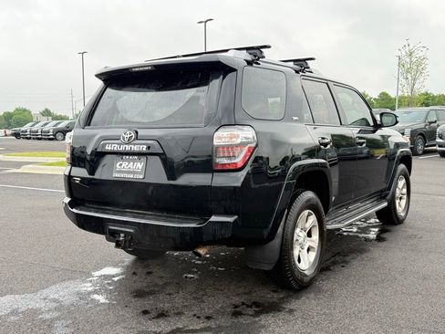 Used 2016 Toyota 4Runner SR5 Premium AWD/4WD image 5