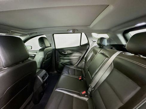 Used 2022 GMC Terrain SLT w/ Tech Package FWD image 26