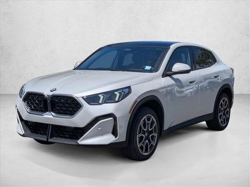New 2026 BMW X2 xDrive28i w/ Technology Package AWD/4WD image 1