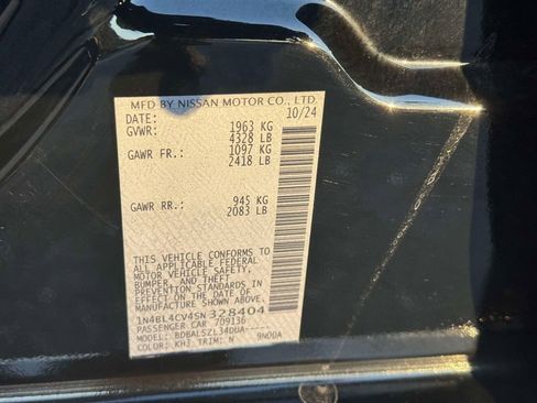 Used 2025 Nissan Altima 2.5 SR image 18