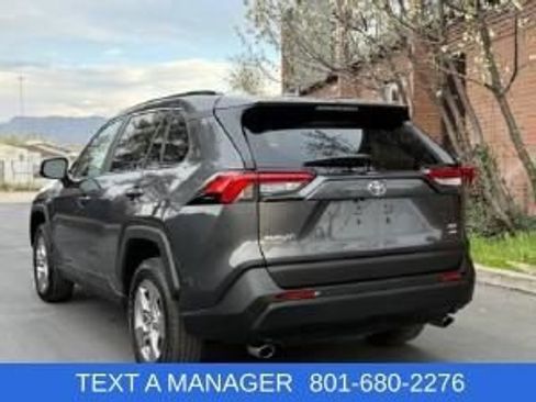 Used 2025 Toyota RAV4 XLE AWD/4WD image 14