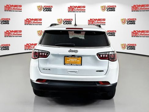 Used 2023 Jeep Compass Latitude AWD/4WD image 13
