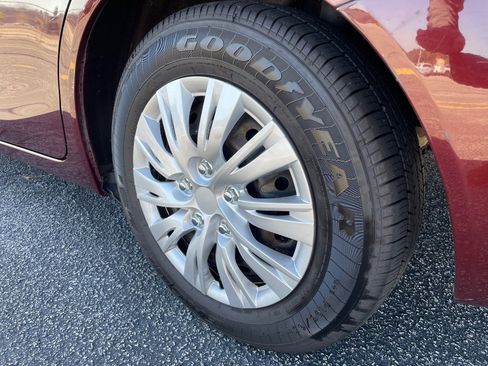 Used 2012 Honda Civic LX image 9