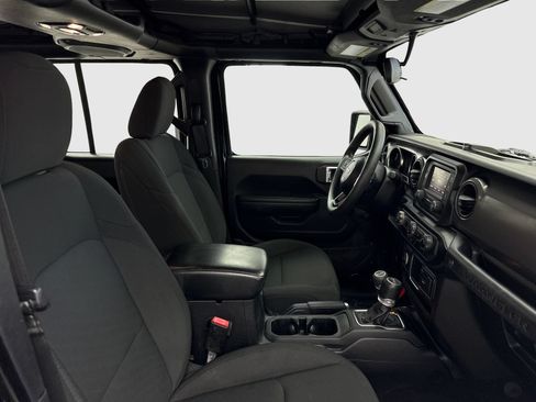 Used 2021 Jeep Wrangler Unlimited Sport AWD/4WD image 40