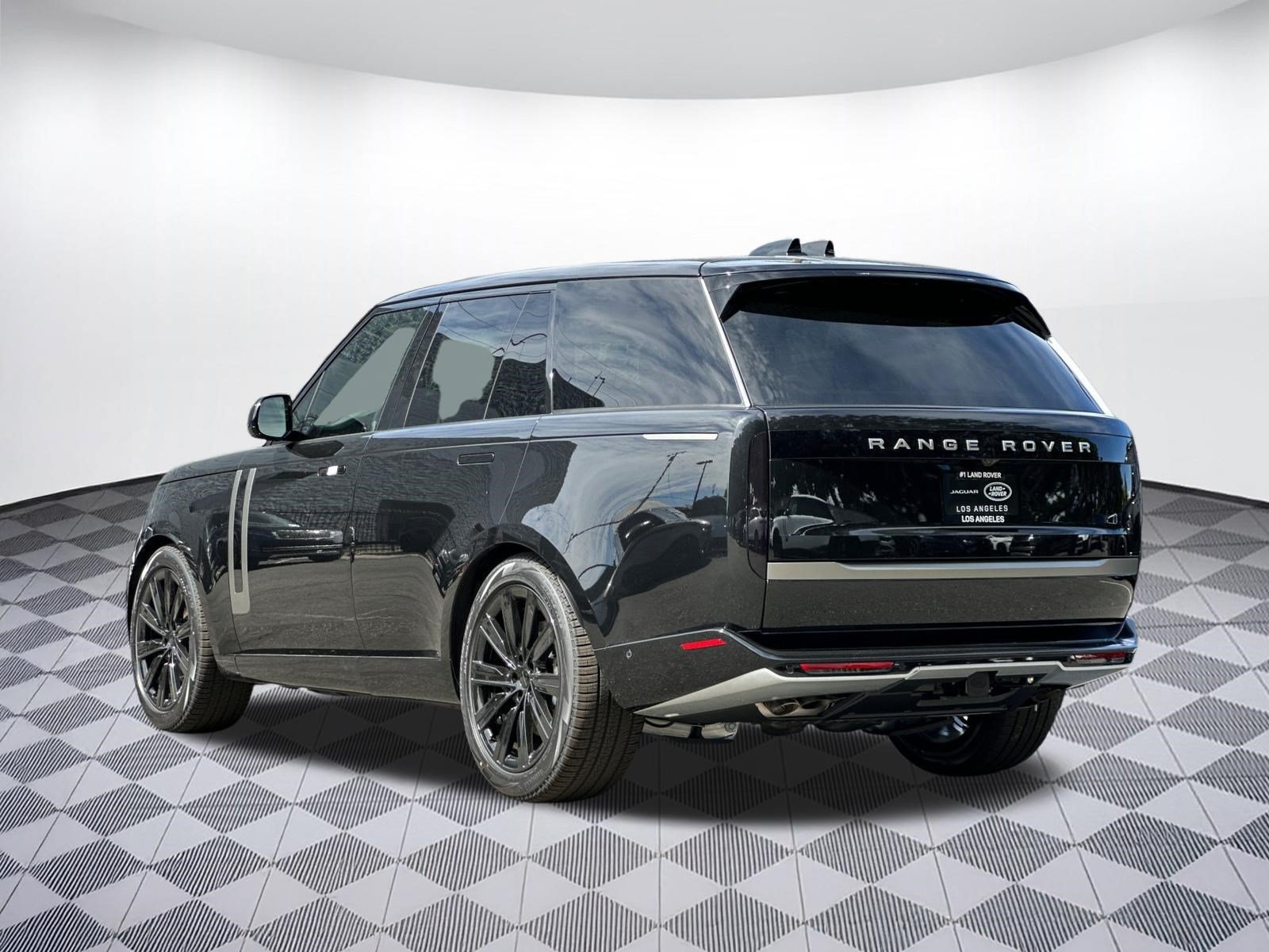 New 2026 Land Rover Range Rover SE AWD/4WD image 3