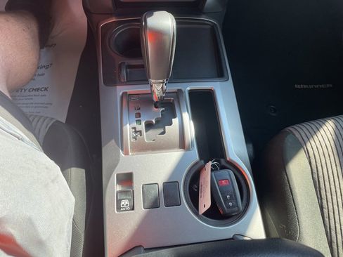 Used 2022 Toyota 4Runner SR5 image 18