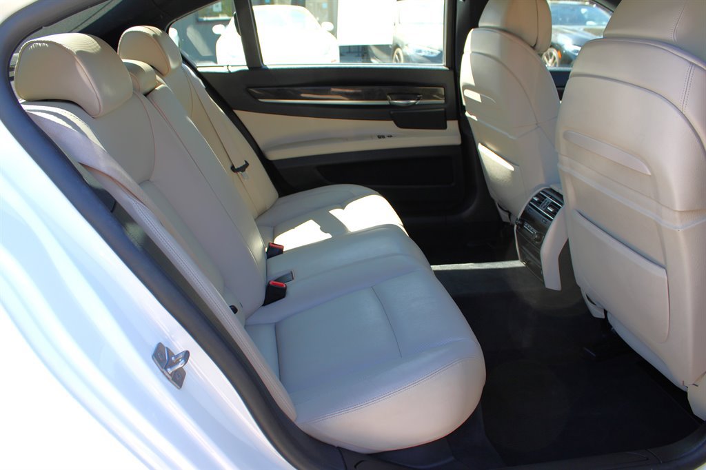 Used 2012 BMW 750Li RWD image 20