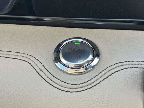 Used 2024 Lincoln Navigator Reserve AWD/4WD image 31