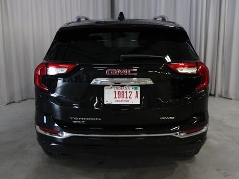 Used 2023 GMC Terrain Denali w/ Denali Premium Package AWD/4WD image 32