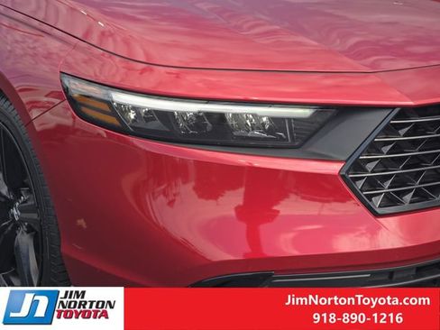 Used 2024 Honda Accord Sport image 9