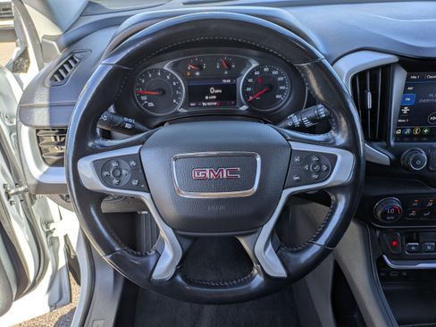Used 2021 GMC Terrain SLT image 27