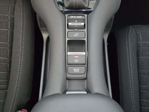 New 2026 Honda HR-V LX image 34