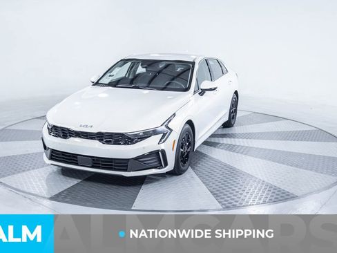 Used 2025 Kia K5 LXS FWD image 2