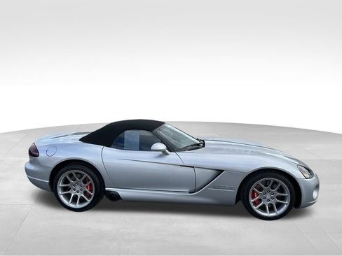 Used 2005 Dodge Viper SRT-10 image 17
