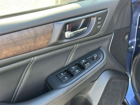 Used 2019 Subaru Outback 2.5i Limited image 18