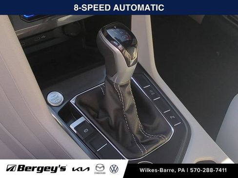 Certified 2024 Volkswagen Tiguan SE R-Line AWD/4WD image 21