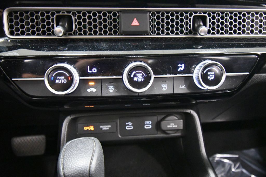 Certified 2025 Honda Civic LX image 25