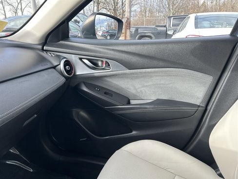 Used 2019 MAZDA CX-3 Grand Touring w/ Premium Package image 12