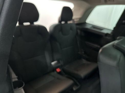 Used 2017 Volvo XC90 T6 Momentum w/ Momentum Plus Package image 24