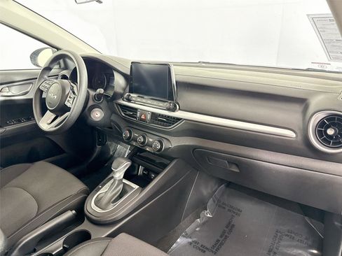 Used 2024 Kia Forte LXS image 47