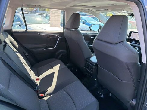 Used 2023 Toyota RAV4 XLE w/ Convenience Package AWD/4WD image 12