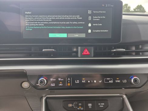 New 2026 Kia Carnival LX FWD image 8